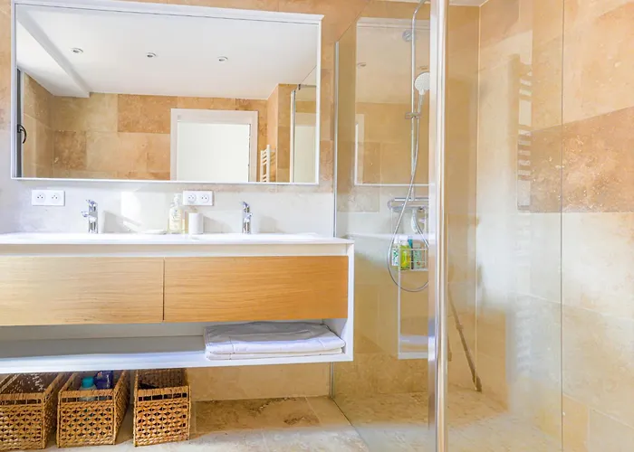 La Concorde By Interhome روكوبرُن كاب مارتي